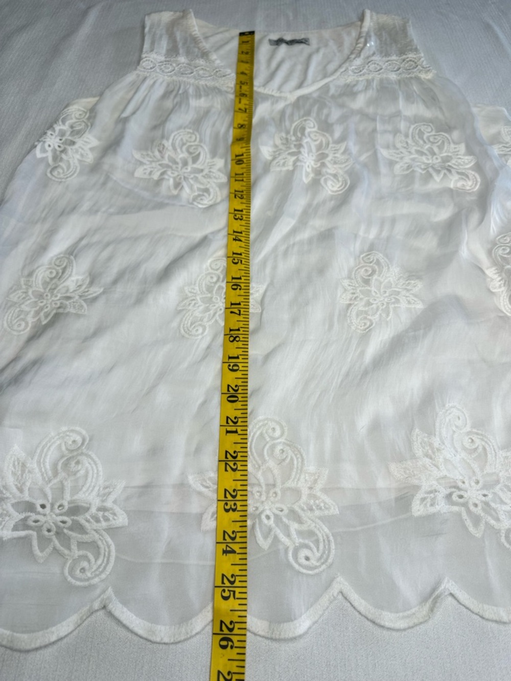 Elena Baldi Silk Embellished Blouse Size Medium Sleeveless Made in Italy Lined - Picture 11 of 11